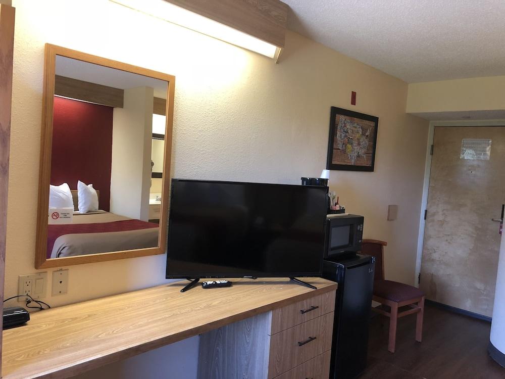 Econo Lodge Лондон Экстерьер фото